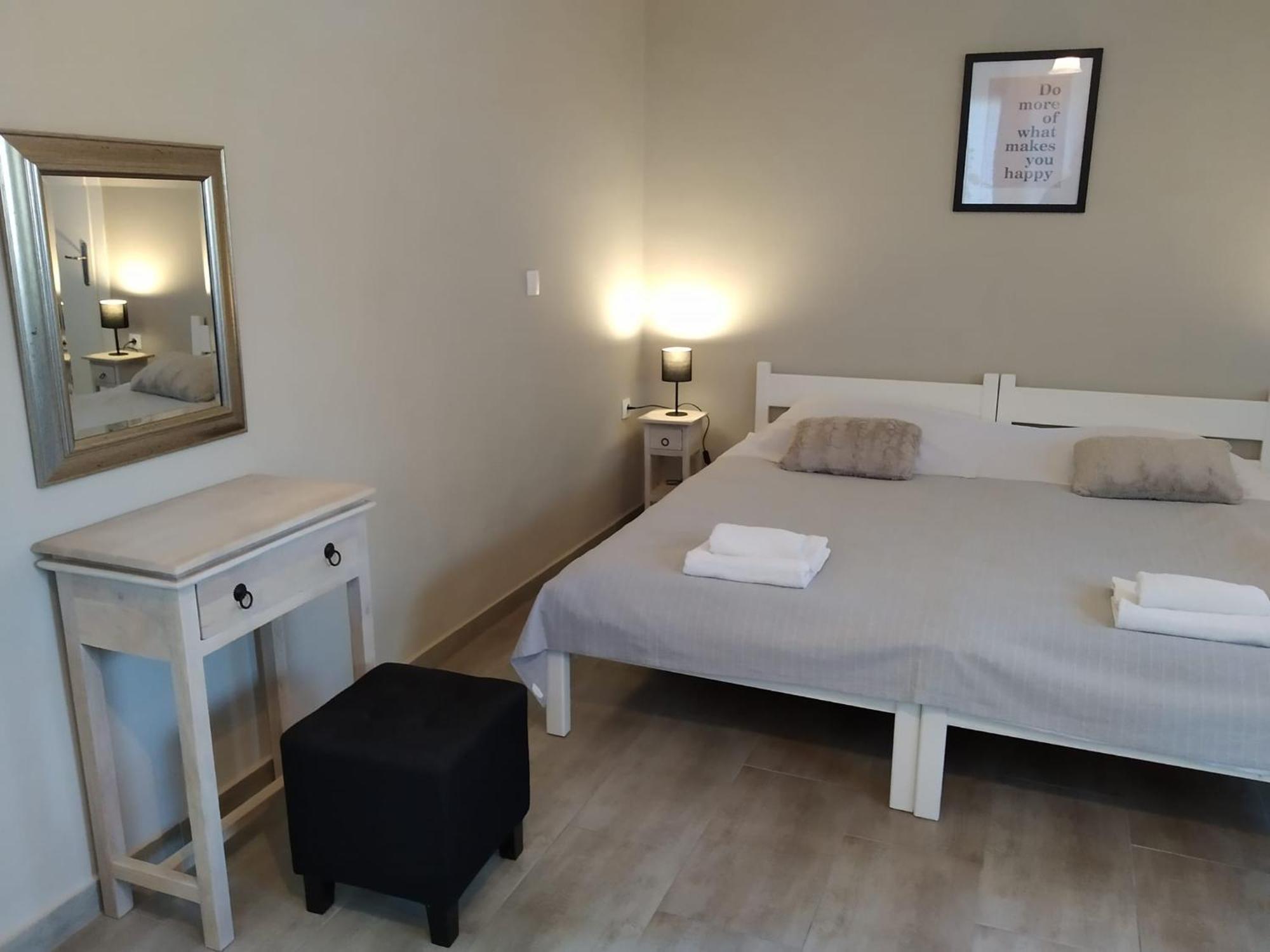 Trousas Apartments Roda  Eksteriør billede